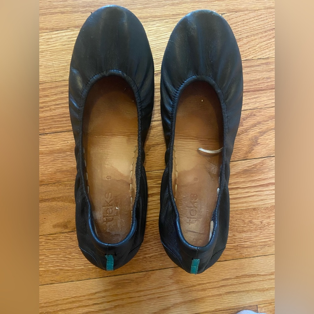 Tieks Matte Black Size 9